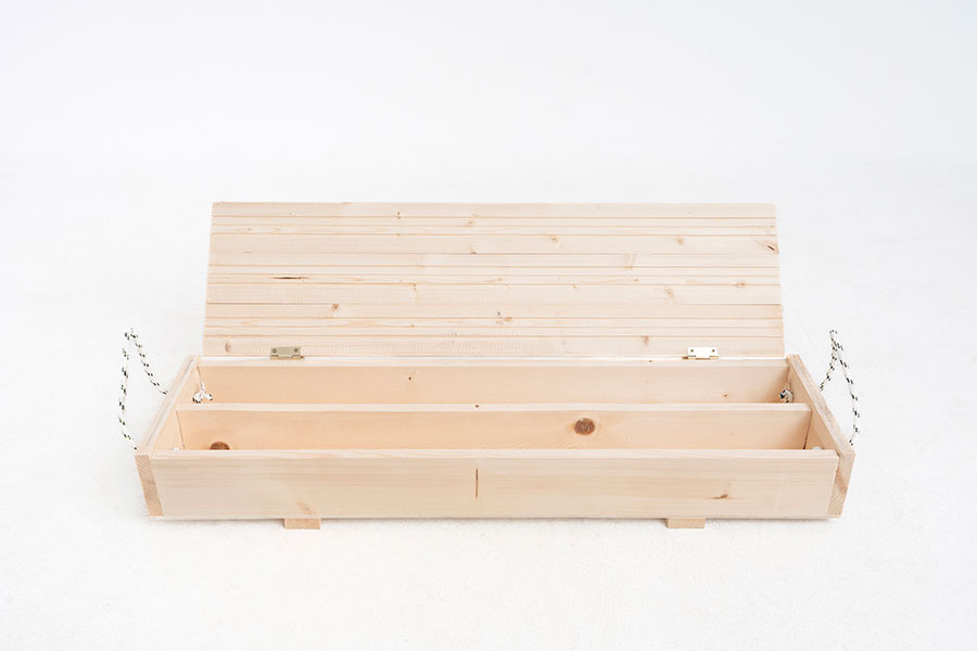 Wooden box for drill bit type HQ 
