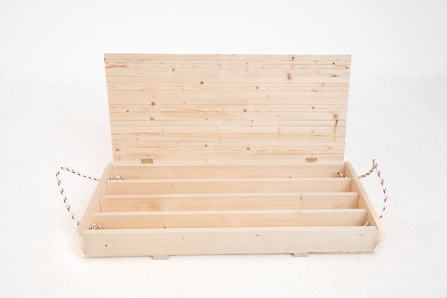 Wooden box for drill bit type HQ 